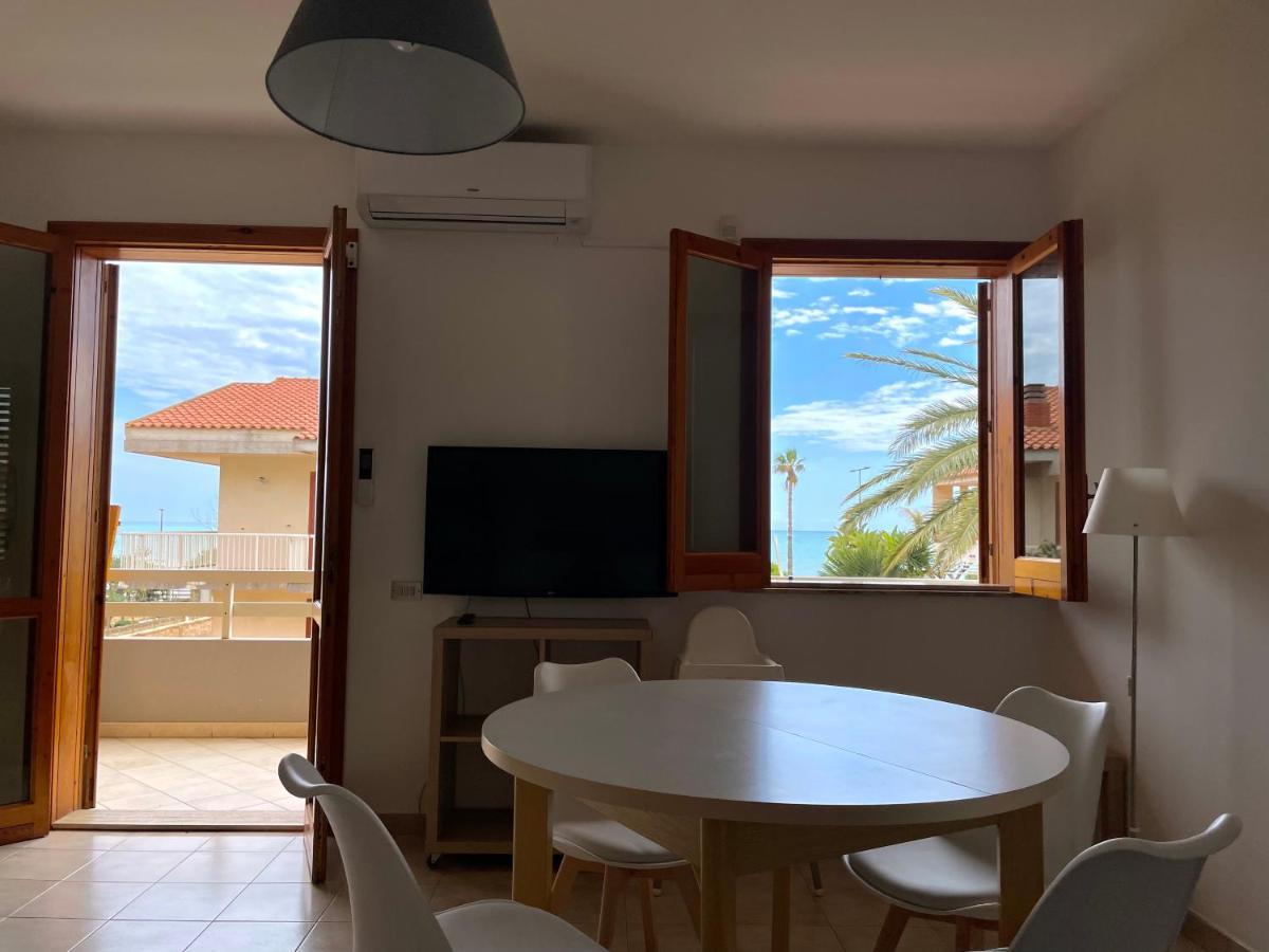 BeachFront Rooms Marina di Ragusa Bagian luar foto